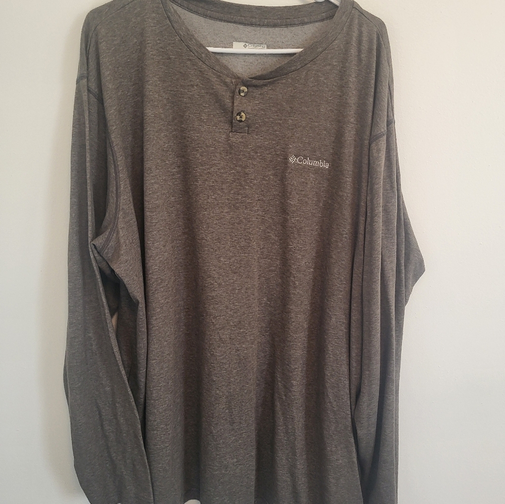Columbia Long Sleeve size 3XLT